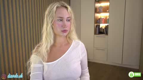 Snapshot of _kateline_ chatting on September 2025 10:15:02 AM Kate online show from September 2025 10:15:02 AM