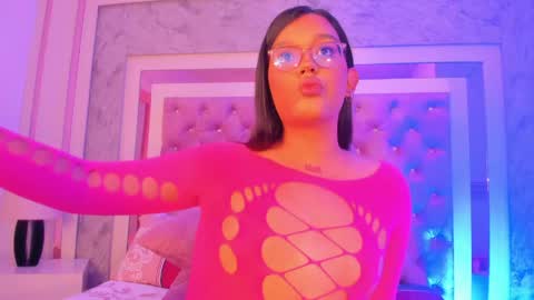 _katty_grey_ online show from May 2026 01:57:16 AM