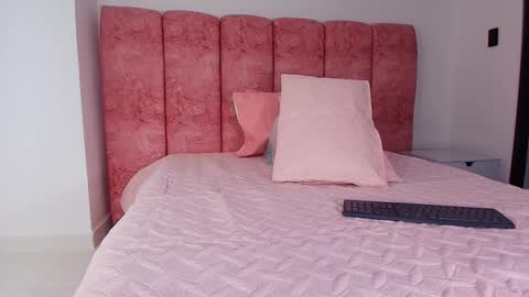 Kendall online show from November 2025 11:54:01 AM