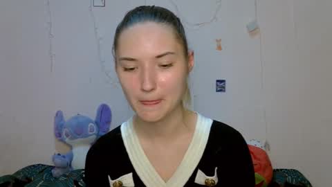 _kikiclark_ online show from September 2025 09:04:02 PM