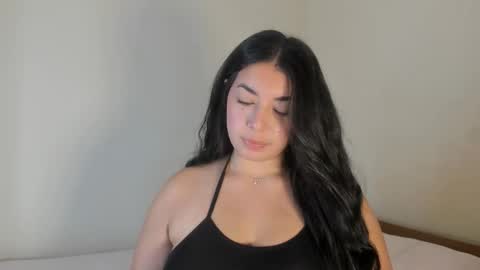 _kimtorres_ online show from February 2026 10:21:01 PM