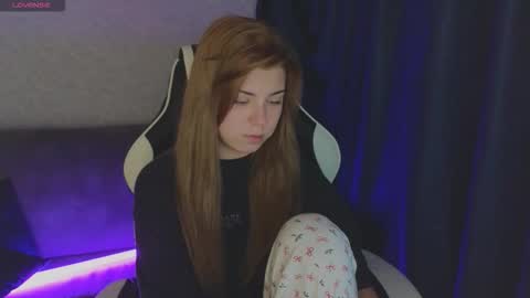 Molly   Emily online show from September 2025 02:33:02 PM