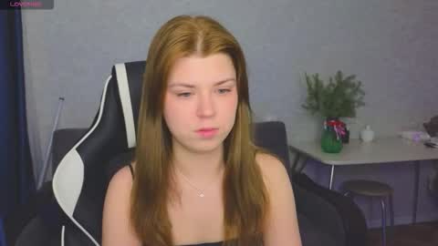 Molly   Emily online show from December 2025 02:22:01 PM