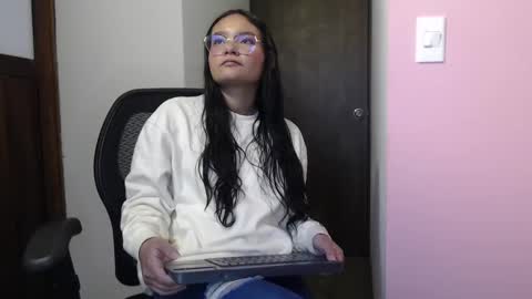 Snapshot of _kita chatting on October 2025 12:24:01 PM Jalina online show from October 2025 12:24:01 PM