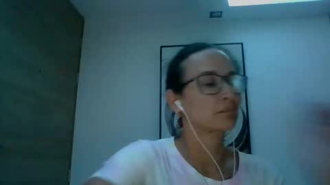 Snapshot of _laflaka2024 chatting on September 2025 06:14:01 AM SANDRA online show from September 2025 06:14:01 AM