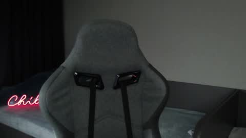 Snapshot of _lalune_ chatting on December 2025 03:09:02 PM _lalune_ online show from December 2025 03:09:02 PM