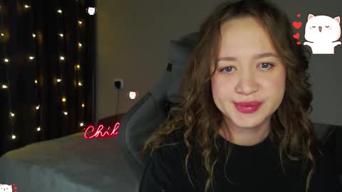 Snapshot of _lalune_ chatting on January 2026 10:28:02 AM _lalune_ online show from January 2026 10:28:02 AM