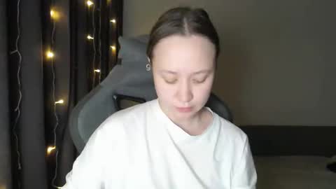 Snapshot of _lalune_ chatting on January 2026 08:23:01 PM _lalune_ online show from January 2026 08:23:01 PM