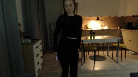 Snapshot of _lalune_ chatting on February 2026 05:28:01 PM _lalune_ online show from February 2026 05:28:01 PM