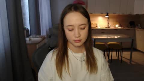 Snapshot of _lalune_ chatting on March 2026 08:51:01 AM _lalune_ online show from March 2026 08:51:01 AM