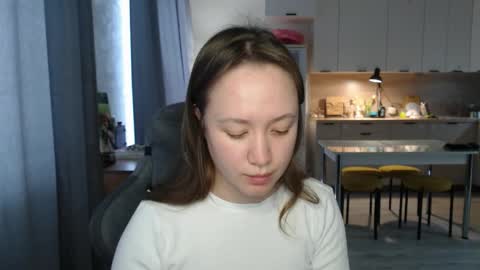 Snapshot of _lalune_ chatting on March 2026 07:15:01 AM _lalune_ online show from March 2026 07:15:01 AM