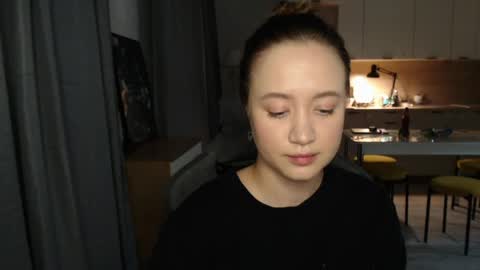 Snapshot of _lalune_ chatting on March 2026 06:44:02 PM _lalune_ online show from March 2026 06:44:02 PM