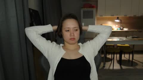 Snapshot of _lalune_ chatting on March 2026 03:17:01 PM _lalune_ online show from March 2026 03:17:01 PM