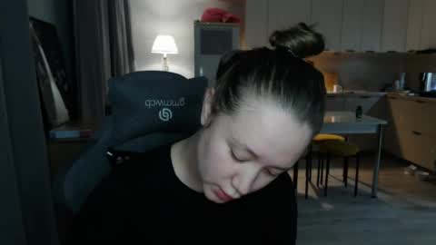 Snapshot of _lalune_ chatting on March 2026 04:51:02 PM _lalune_ online show from March 2026 04:51:02 PM