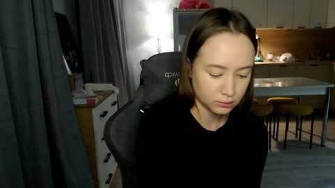 Snapshot of _lalune_ chatting on April 2026 04:26:02 PM _lalune_ online show from April 2026 04:26:02 PM