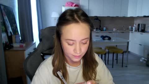 Snapshot of _lalune_ chatting on April 2026 01:55:02 PM _lalune_ online show from April 2026 01:55:02 PM