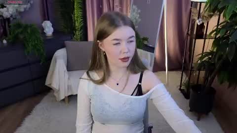 _liilcrystal_ online show from June 2026 07:07:02 PM