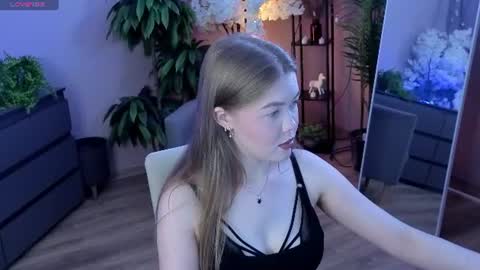 _liilcrystal_ online show from July 2026 07:20:01 PM