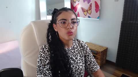 Snapshot of _lili_rose chatting on January 2025 09:01:01 PM Lili online show from January 2025 09:01:01 PM