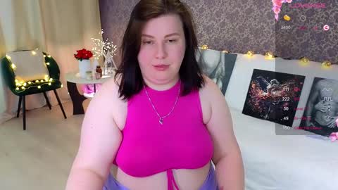 Lily online show from February 2025 09:39:02 PM