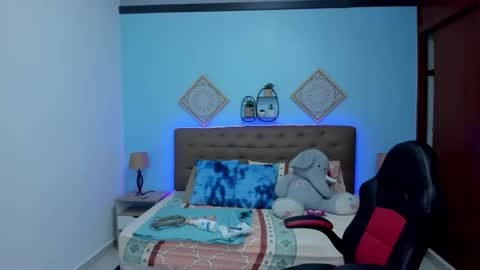 Liily online show from September 2025 08:54:01 PM