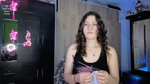 Lindasy online show from February 2026 04:42:01 AM