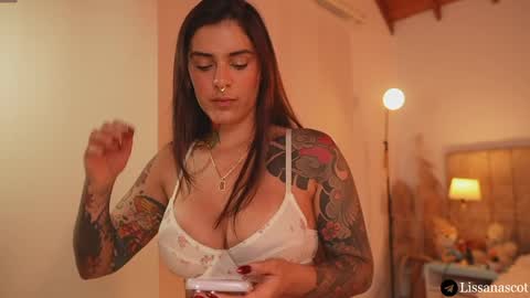 Lissana online show from April 2026 07:56:01 PM