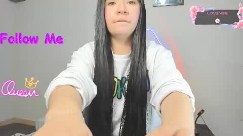 Snapshot of _litle_mily_ chatting on July 2026 10:19:01 PM Mily online show from July 2026 10:19:01 PM
