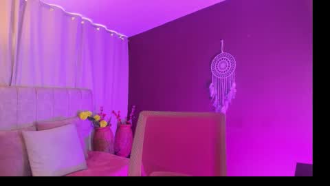 Ivy 3 online show from January 2026 07:15:01 PM