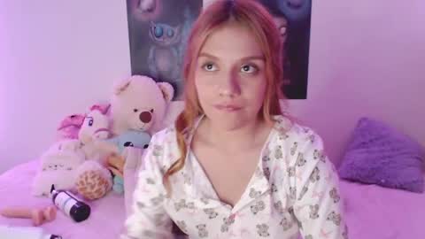 Sofia 3 online show from May 2026 01:03:02 AM