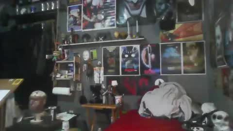 That guy online show from November 2025 07:01:02 PM