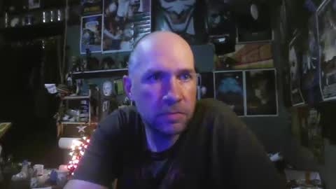 That guy online show from December 2025 01:13:02 AM