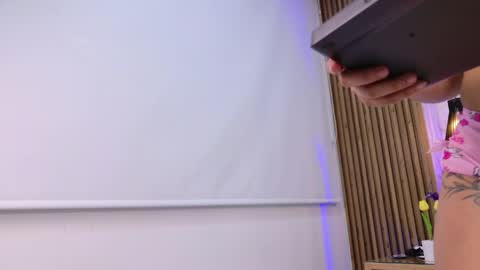 Luisa merrid online show from April 2026 03:04:02 PM