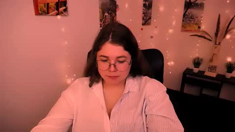 Mary online show from September 2025 08:14:01 AM