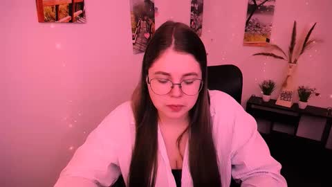 Mary online show from September 2025 11:11:02 AM