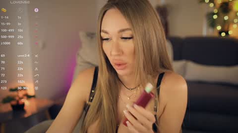 Melanie online show from October 2025 12:20:01 PM