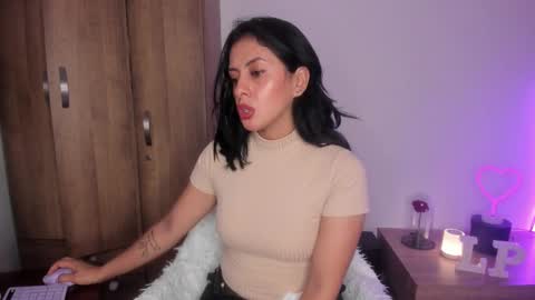   online show from October 2025 12:14:02 PM