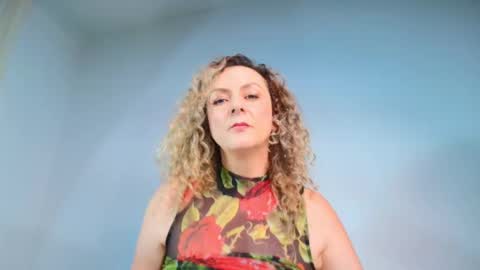 Lady Chanel online show from December 2025 11:55:02 PM