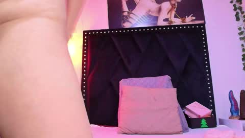 Snapshot of _marcela__ chatting on February 2026 12:23:02 PM _marcela__ online show from February 2026 12:23:02 PM