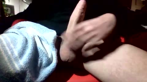 Snapshot of _mask_boy_ chatting on December 2025 05:19:02 PM masked boy online show from December 2025 05:19:02 PM