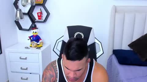 _matthew_santos_ online show from January 2025 01:52:01 AM