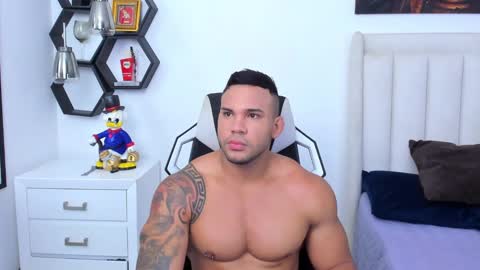 _matthew_santos_ online show from January 2025 10:06:01 AM