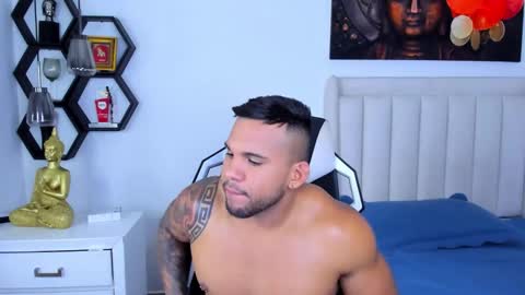 _matthew_santos_ online show from November 2025 09:17:01 PM