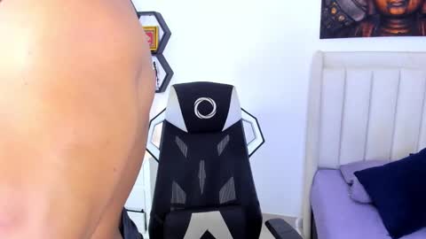 _matthew_santos_ online show from February 2026 03:22:02 AM