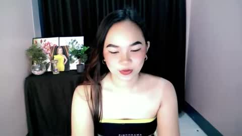 Snapshot of _maureen_ chatting on September 2025 10:48:02 AM _maureen_ online show from September 2025 10:48:02 AM