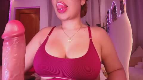 Snapshot of _megan_akbar chatting on July 2026 10:08:01 AM Marce online show from July 2026 10:08:01 AM