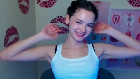 Susie online show from October 2025 07:07:02 AM