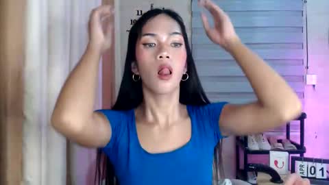 Melly online show from April 2026 10:05:02 AM