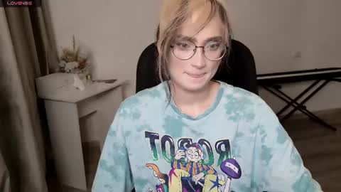 Snapshot of _meow_neko_ chatting on July 2026 12:13:02 AM _meow_neko_ online show from July 2026 12:13:02 AM