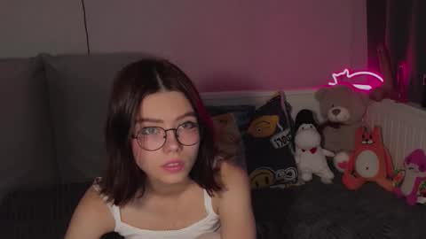 Snapshot of _meowmeowmeow chatting on September 2025 07:46:02 PM CAT online show from September 2025 07:46:02 PM